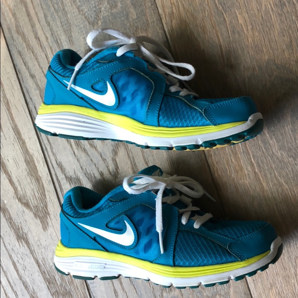 Nike Dual Fusion